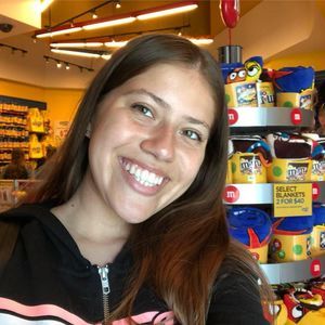 Meet your Posher, Alyssa